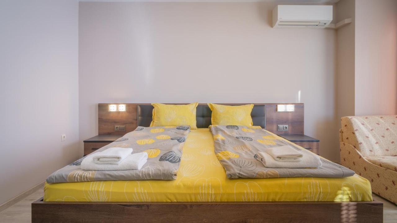 Guest House Karamihalevi โซโซโปล ภายนอก รูปภาพ