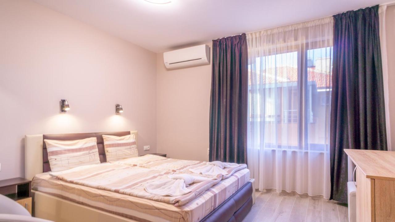 Guest House Karamihalevi โซโซโปล ภายนอก รูปภาพ