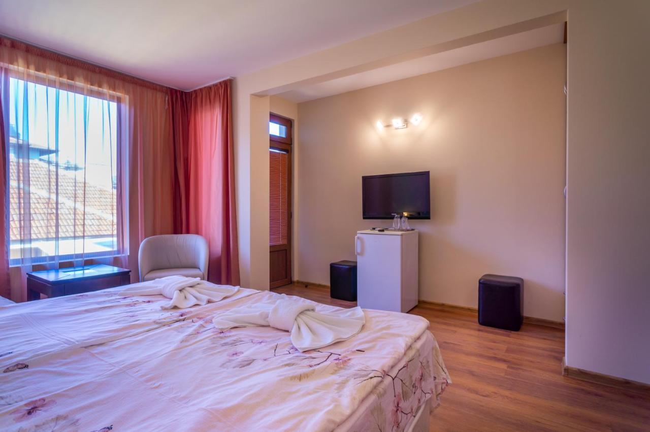 Guest House Karamihalevi โซโซโปล ภายนอก รูปภาพ