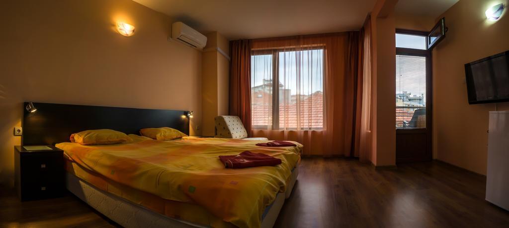 Guest House Karamihalevi โซโซโปล ภายนอก รูปภาพ