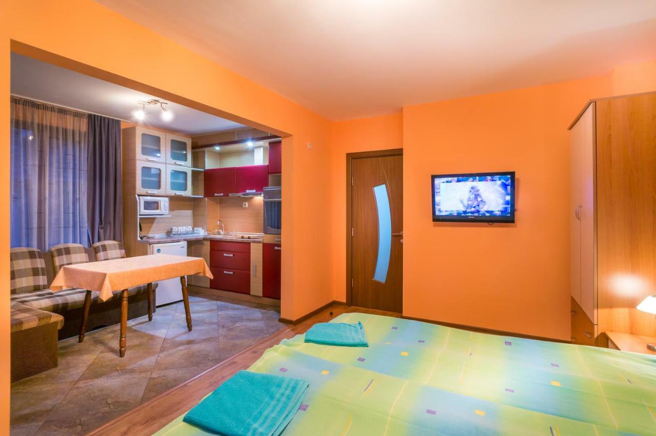 Guest House Karamihalevi โซโซโปล ภายนอก รูปภาพ